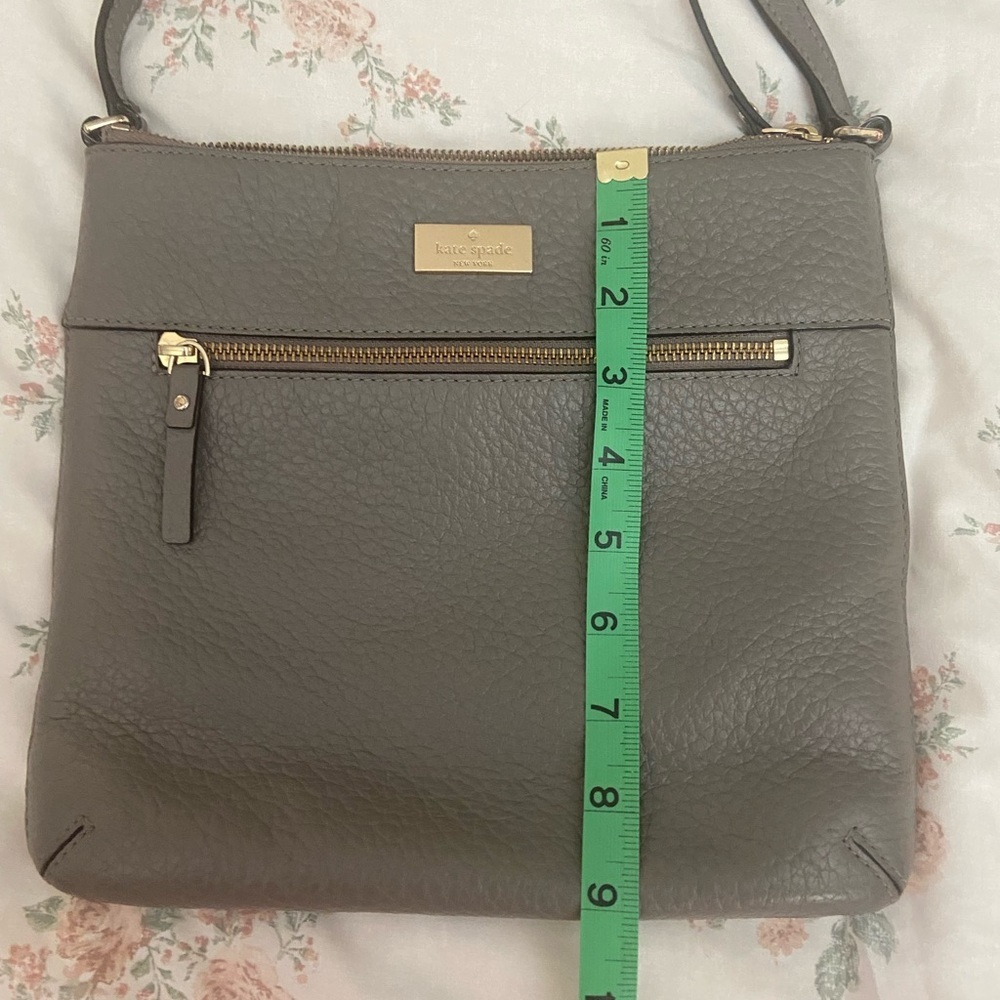 Kate Spade Gray Crossbody Bag with Gold Hardware - Picture 5 of 6
